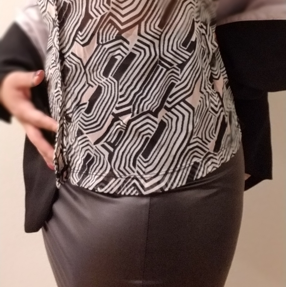 Shear Patterned Button Down - Picture 2 of 3